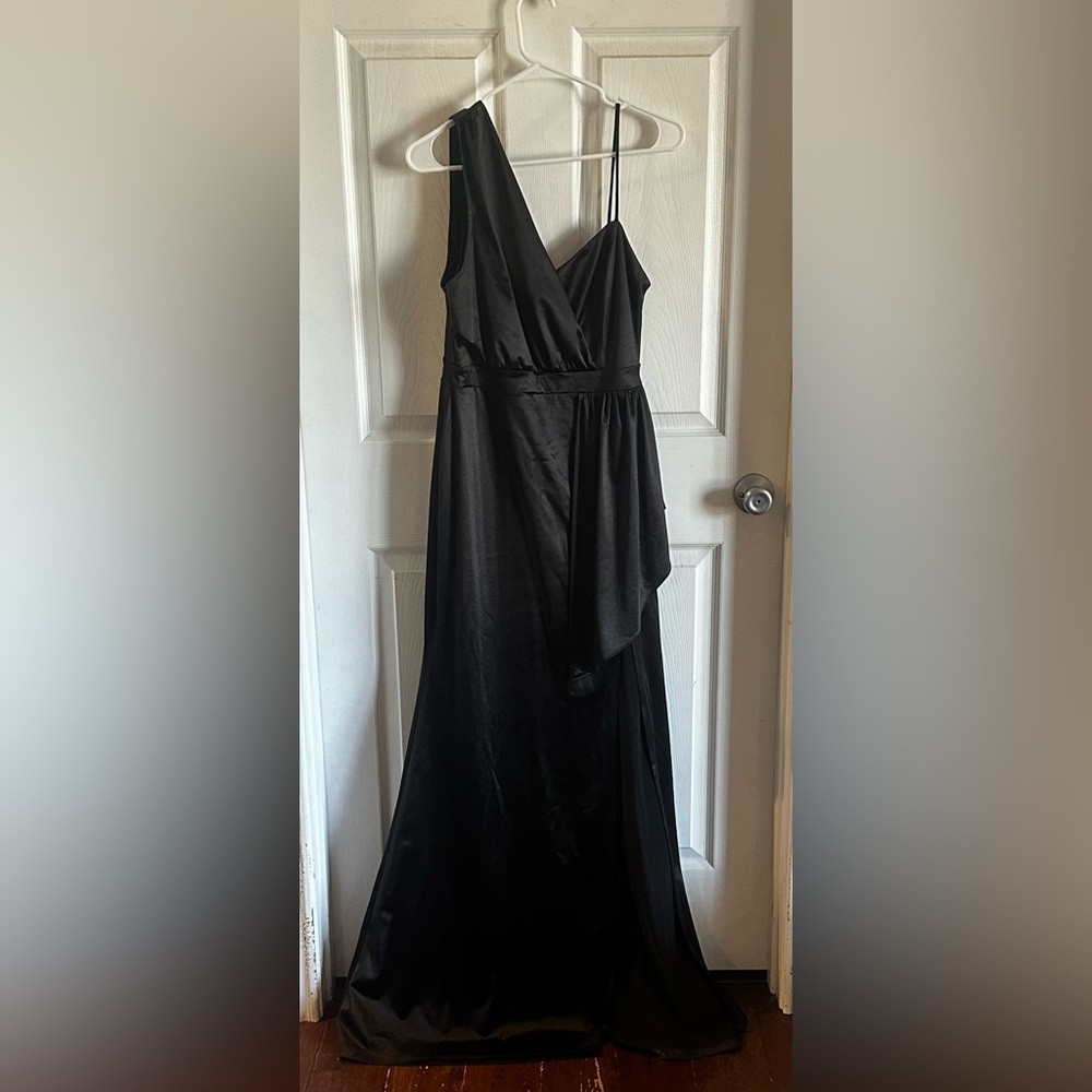 Women’s bridesmaid dress
